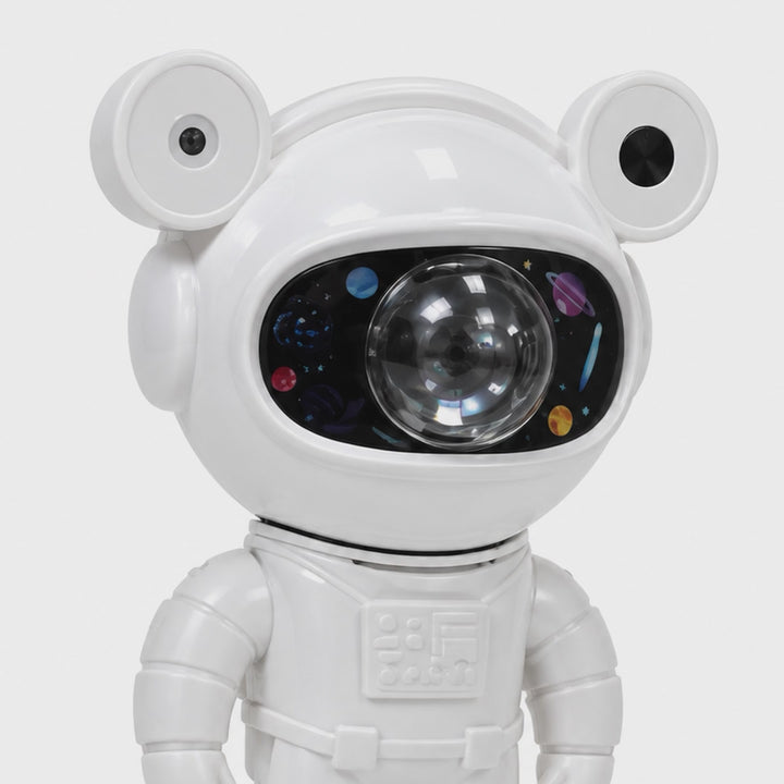 Detalle del casco del proyector astronauta AstroNubi